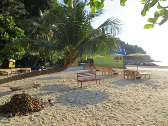 Lae Tawan Bungalow 昌岛 外观 照片